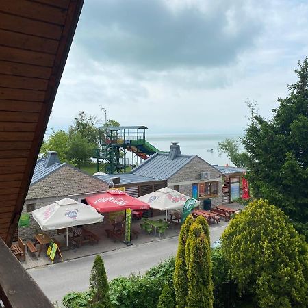 Sunset Beach Apartman Balatonfůzfő Dış mekan fotoğraf