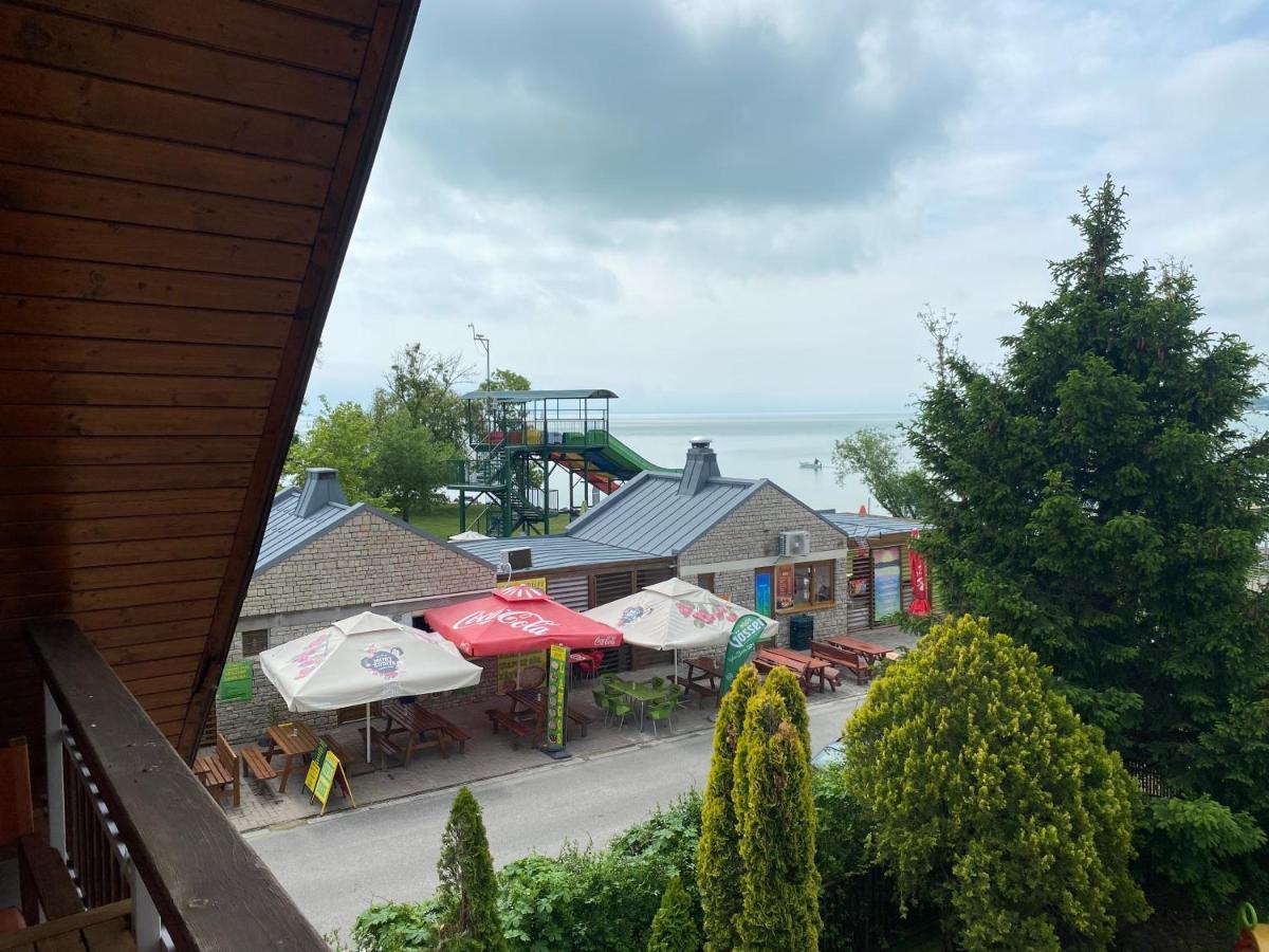 Sunset Beach Apartman Balatonfůzfő Dış mekan fotoğraf